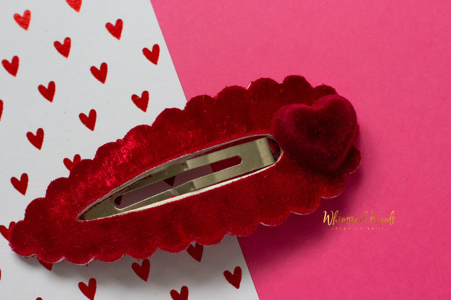 3" Scalloped Snap Red Velvet Heart